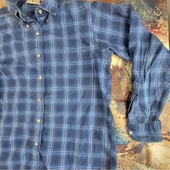LL Bean Women's Original Flannel Navy Blue Plaid Long Sleeve Medium - Picture 10 of 11